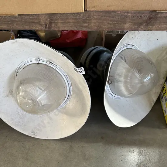 Pr vintage street lamps