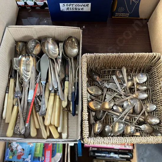 Cuttlery, and basket of spoons