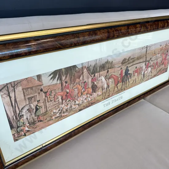 Pr hunting scene pictures (2 photos)