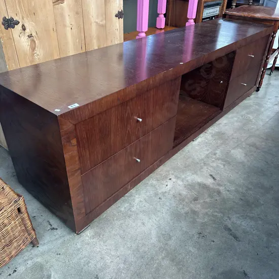 Large modern console