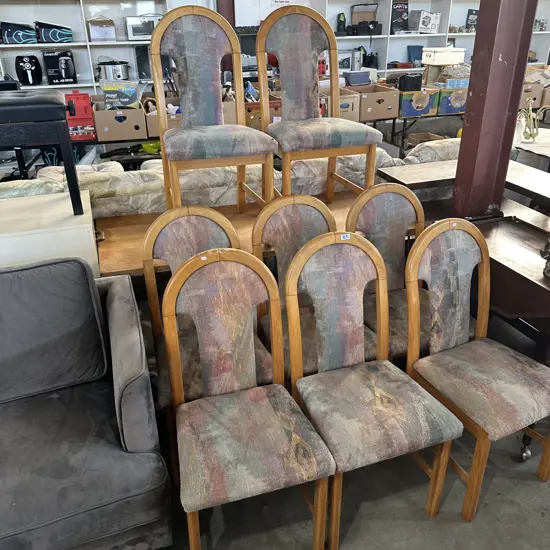 set 8 Rimu framed chairs