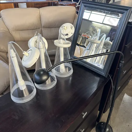 lamp, mirror and 3 pendants