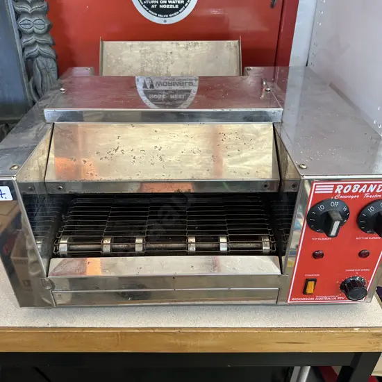 Commercial toaster - working