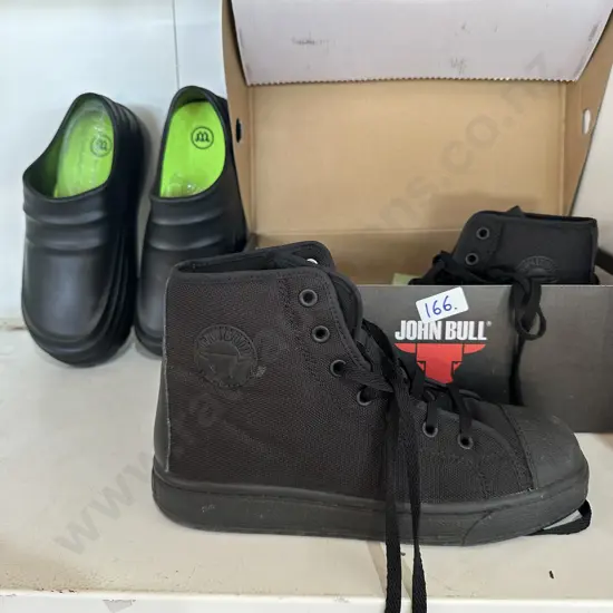 New John Bull size 8 plus scuffs