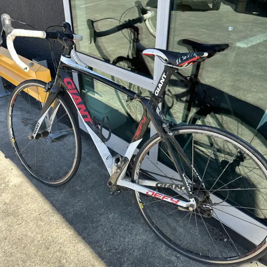 giant road bike plus pair cycling shoes