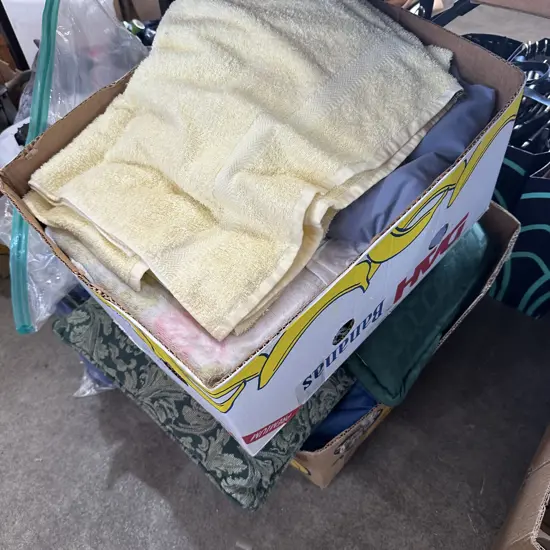 2 box towels etc