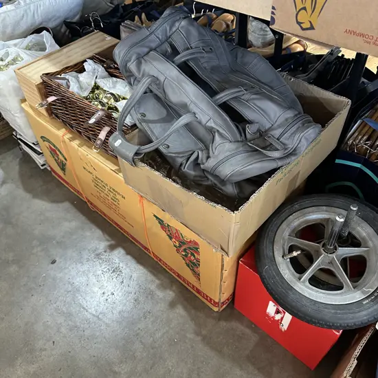 xmas tree, decorations, watties glasses, leather bag