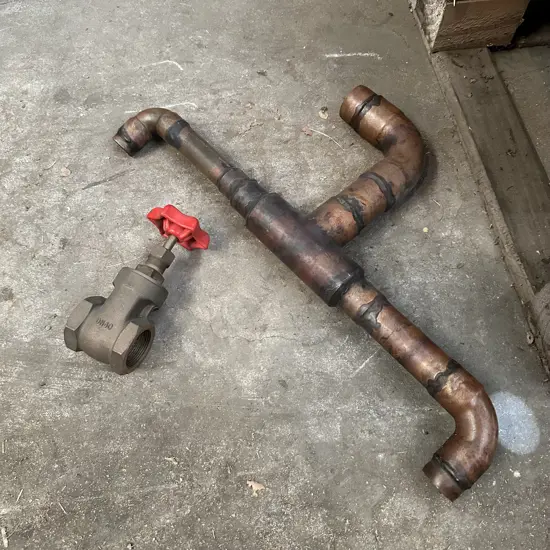 tap and heat exchange pipe