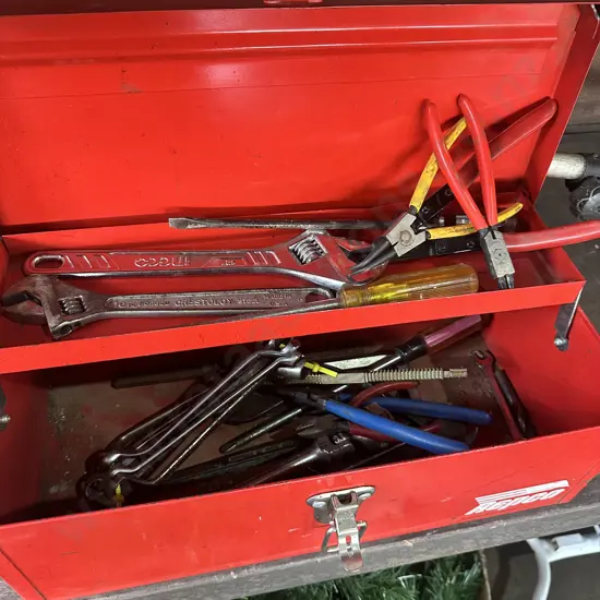Tool box with good selection tools
