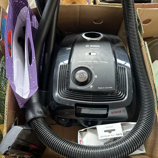 Bosch vacuume and bags