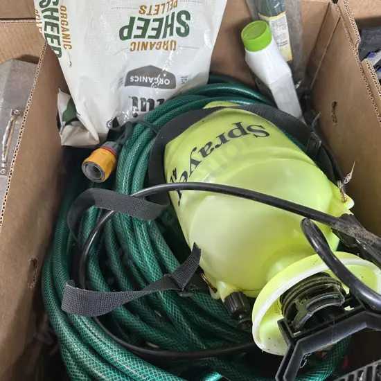 4L sprayer and hose etc
