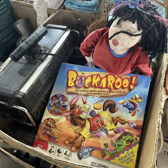 Box lot including multiband receiver