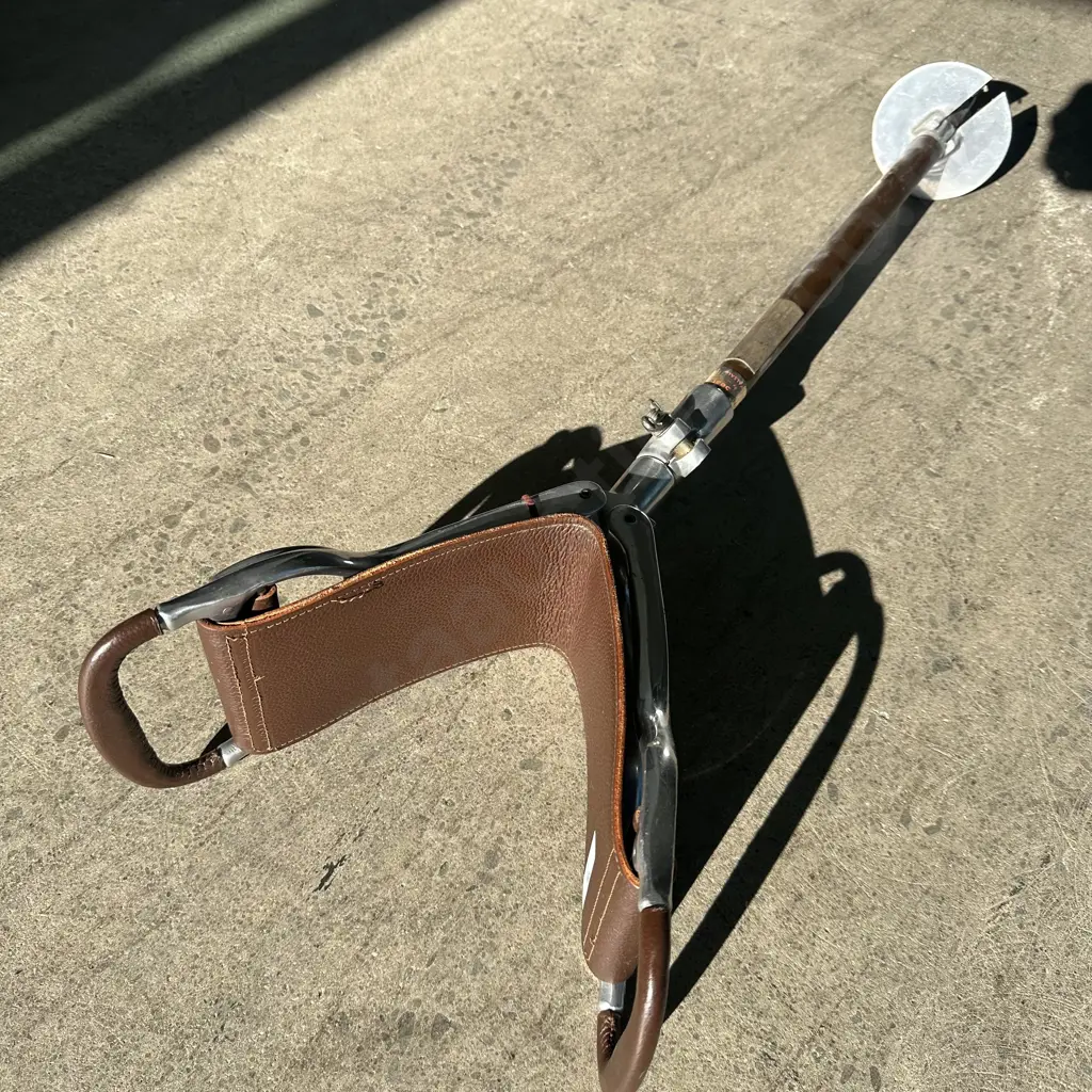Shooting stick - as new condition Image 1++
