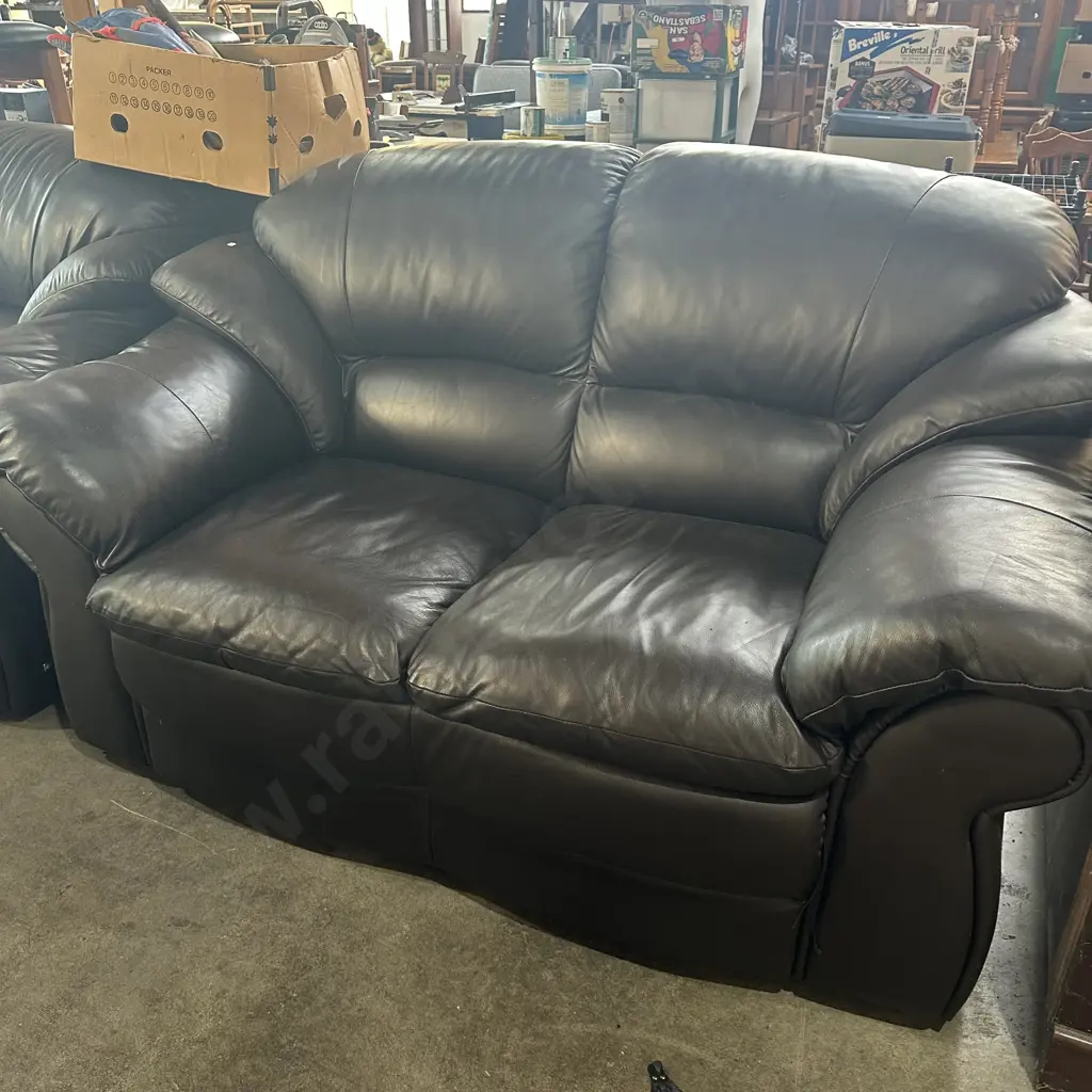 Large 3pc Leatherworld lounge suite - tidy Image 1++