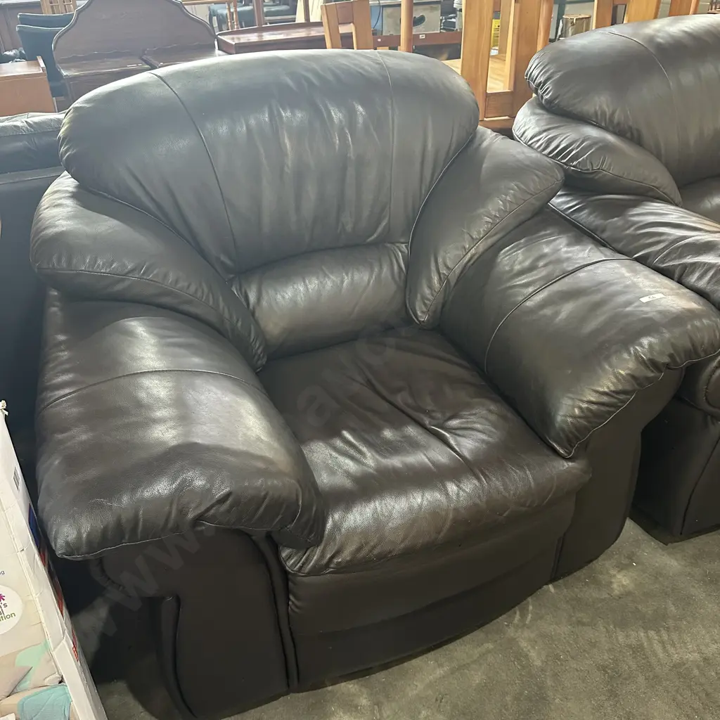 Large 3pc Leatherworld lounge suite - tidy Image 1++