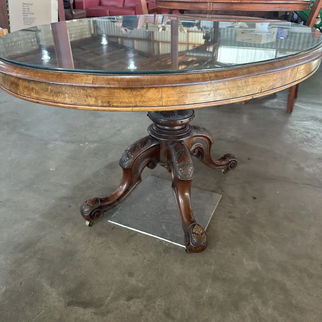 Burr Walnut Antique table c1850 plus 6 chairs Image 1++