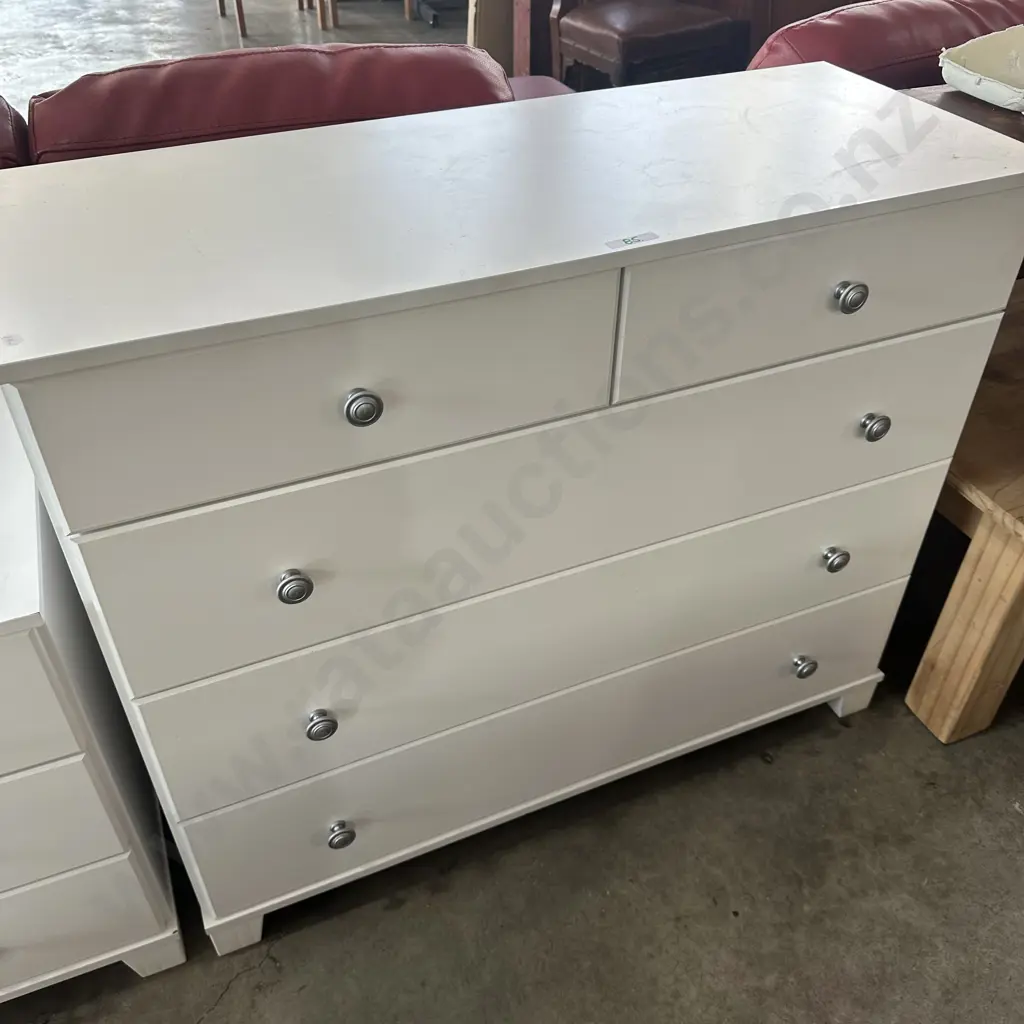 Matching lowboy Image 1++