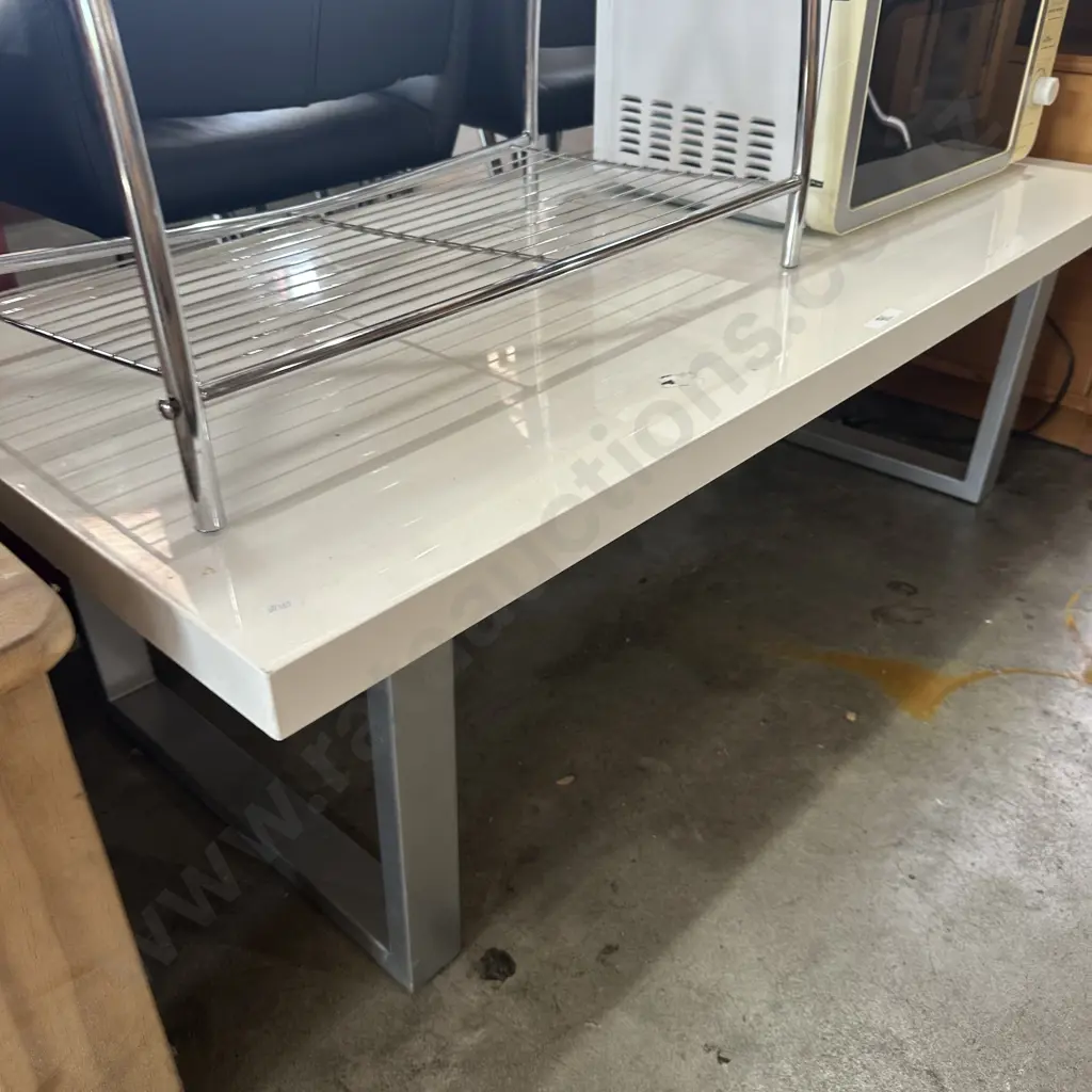 Coffee table Image 1++