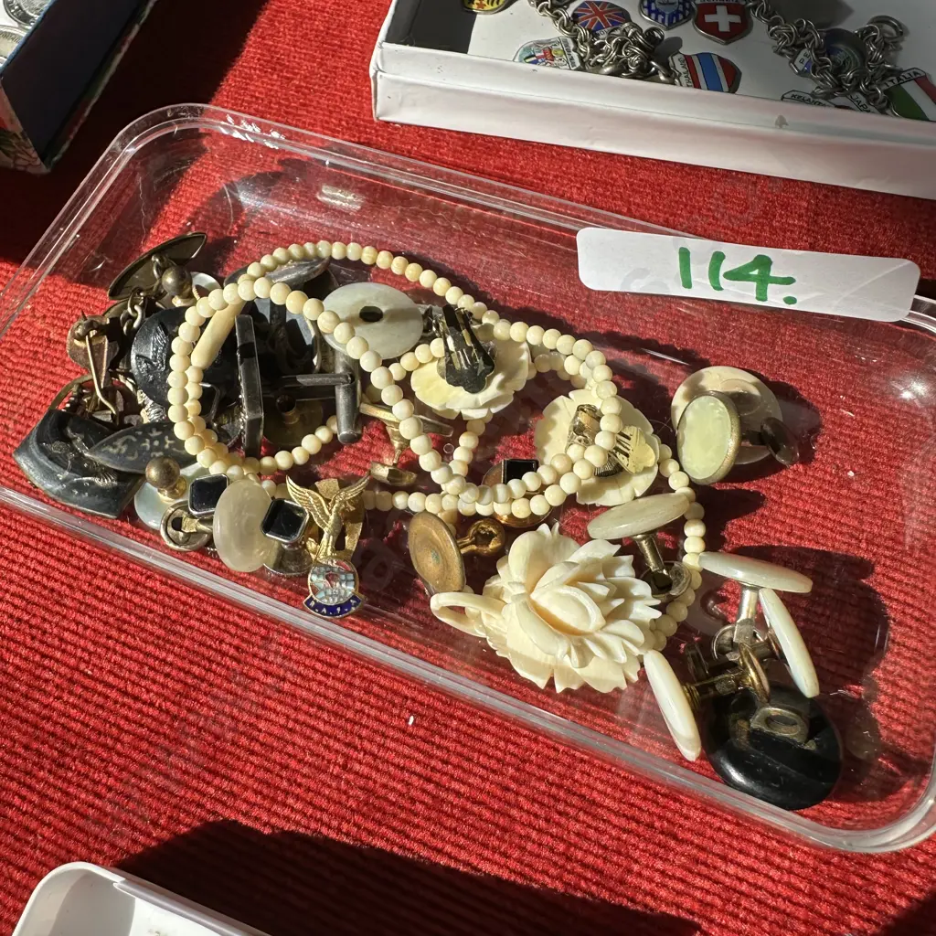 Buttons and links etc Image 1++