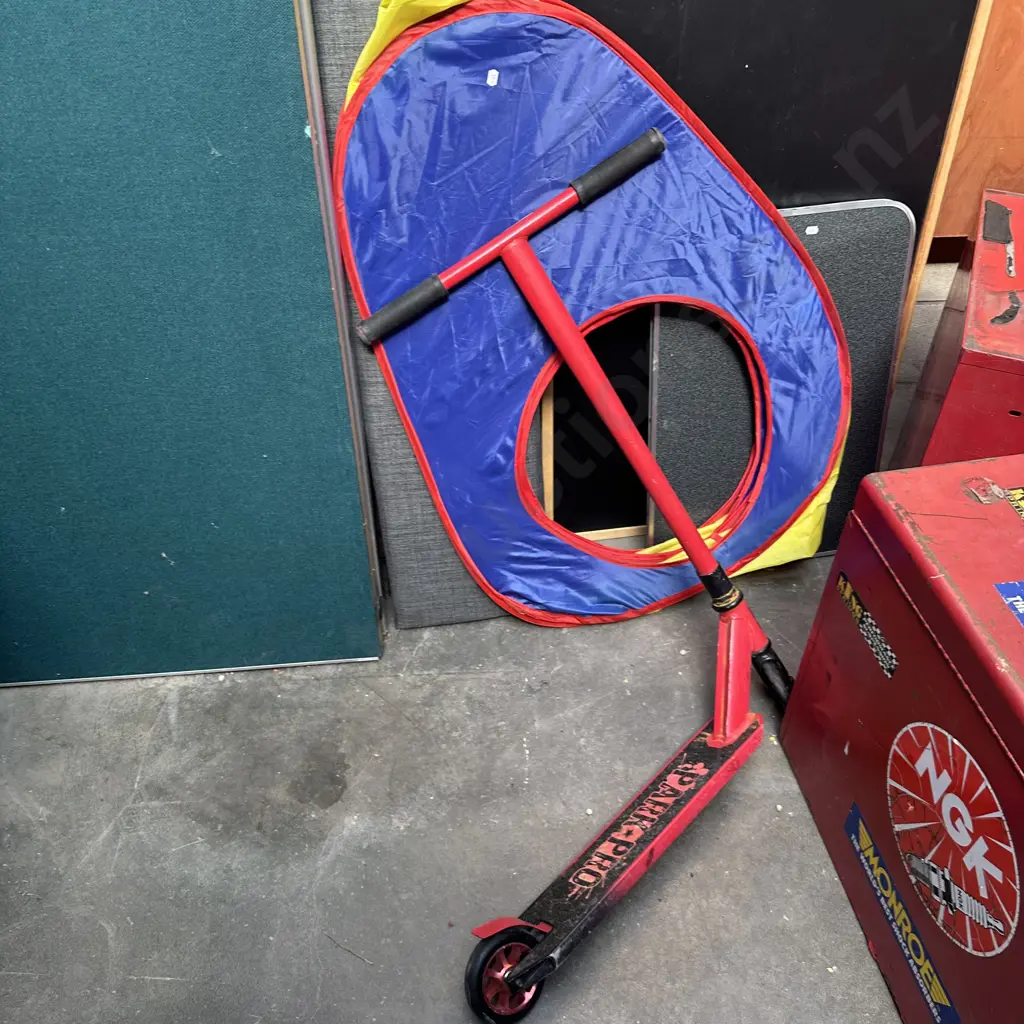 Scooter, 2 folding tables, toy etc Image 1++