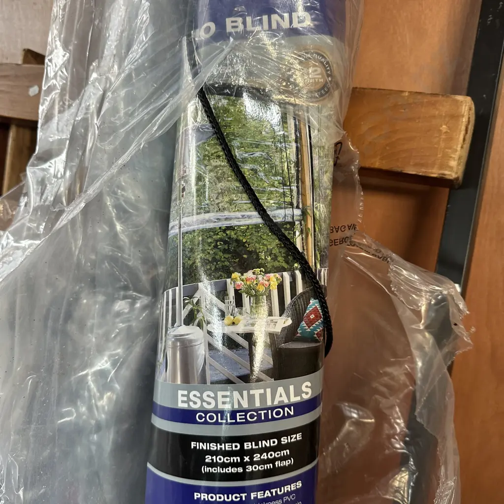 3 clear patio blinds Image 1++