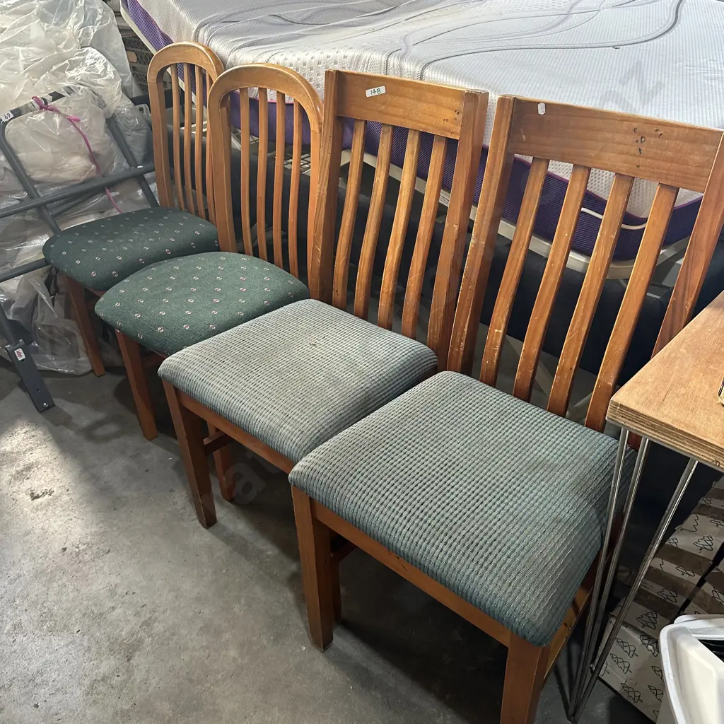 4 dining chairs Image 1++