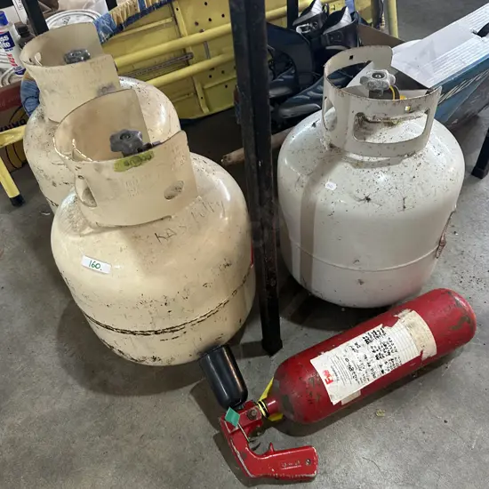3  gas bottles  plus extinguisher