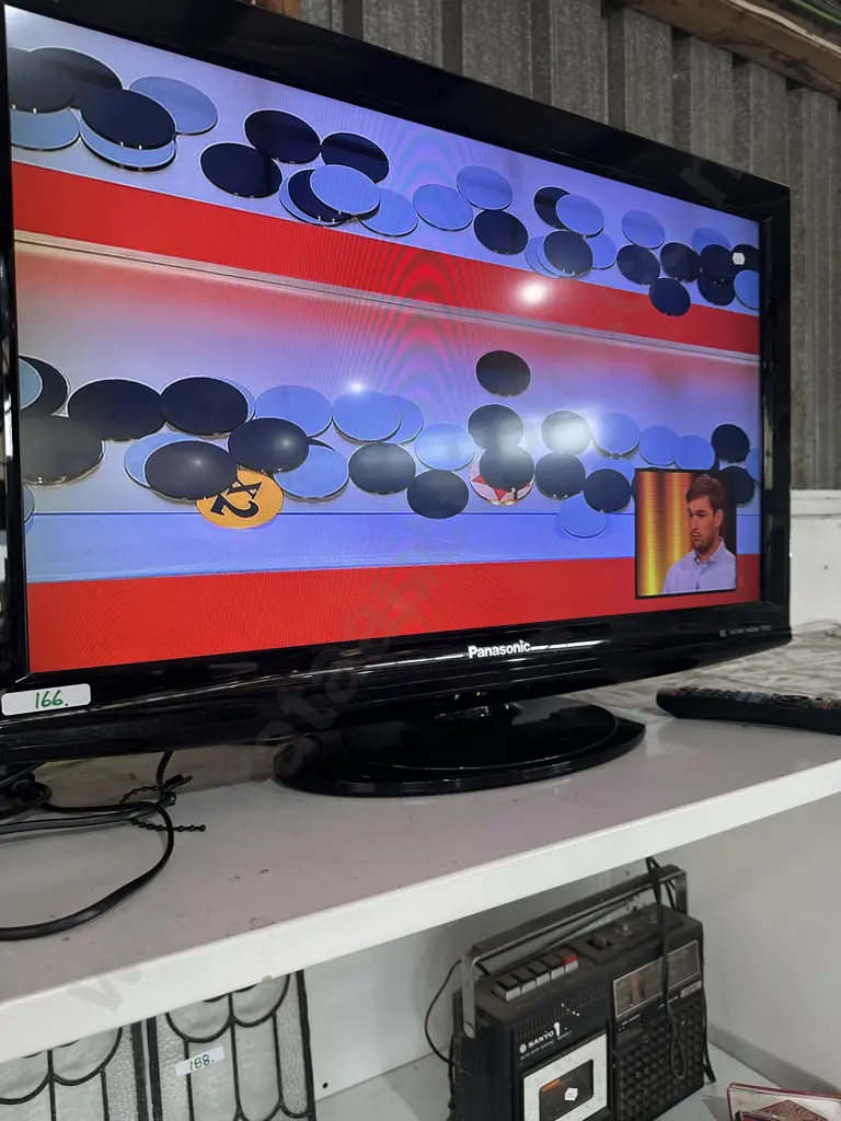 Panasonic 32inch TV Image 1++