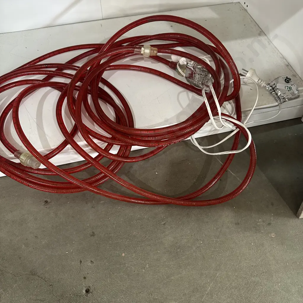 2 Strip lights Image 1++