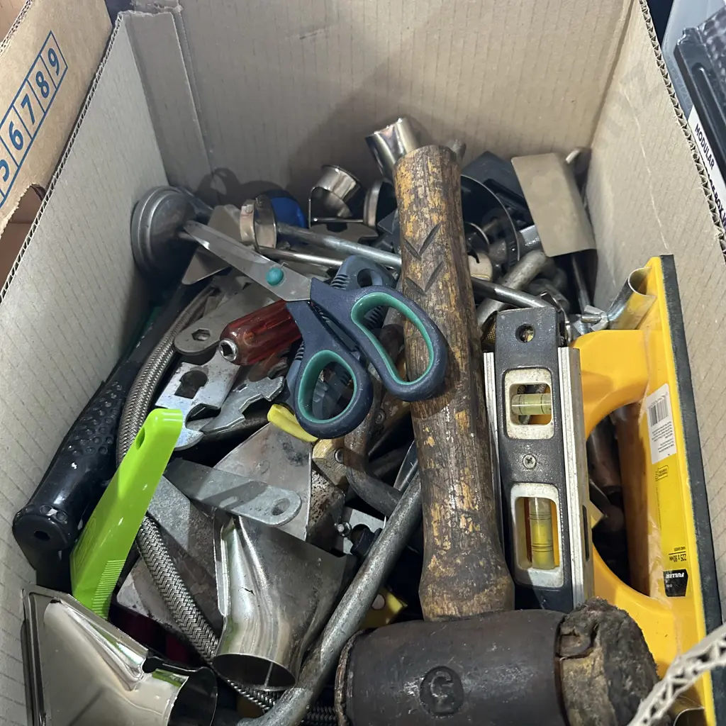 Box of tools Image 1++