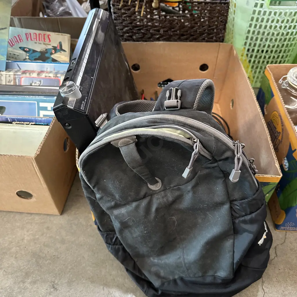 Sony home theatre system, bag etc Image 1++