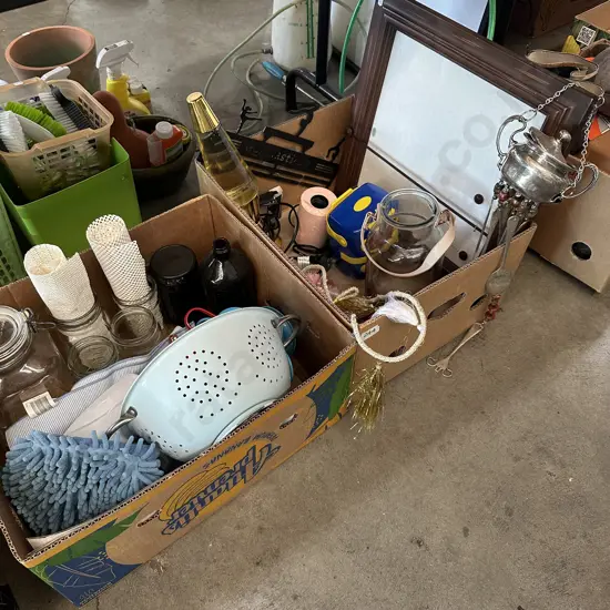 2 Boxes lava lamp etc.