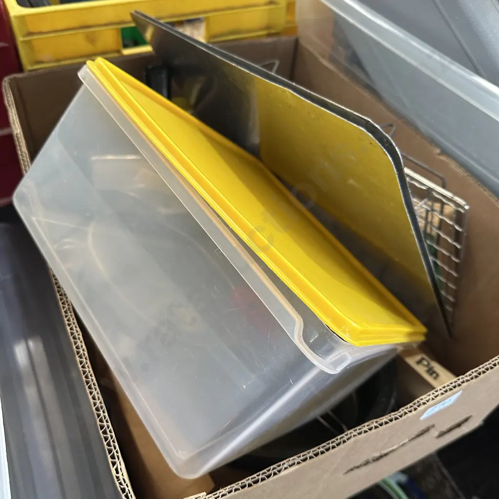 Box lot including marble rolling pin. Image 1++