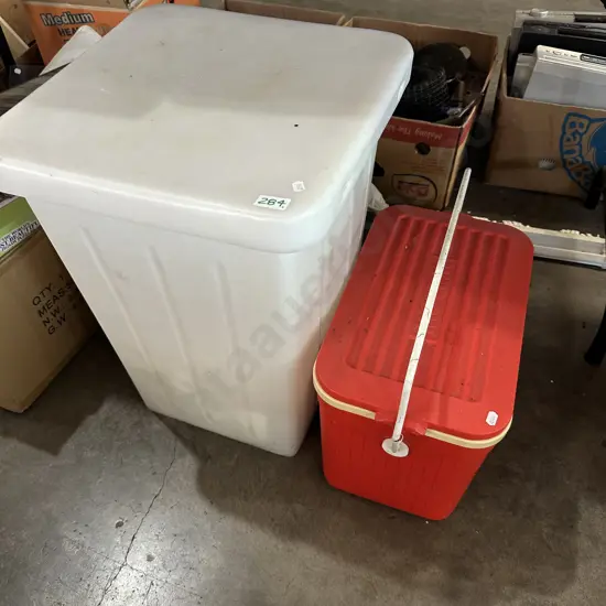 chilli and plastic lidded bin