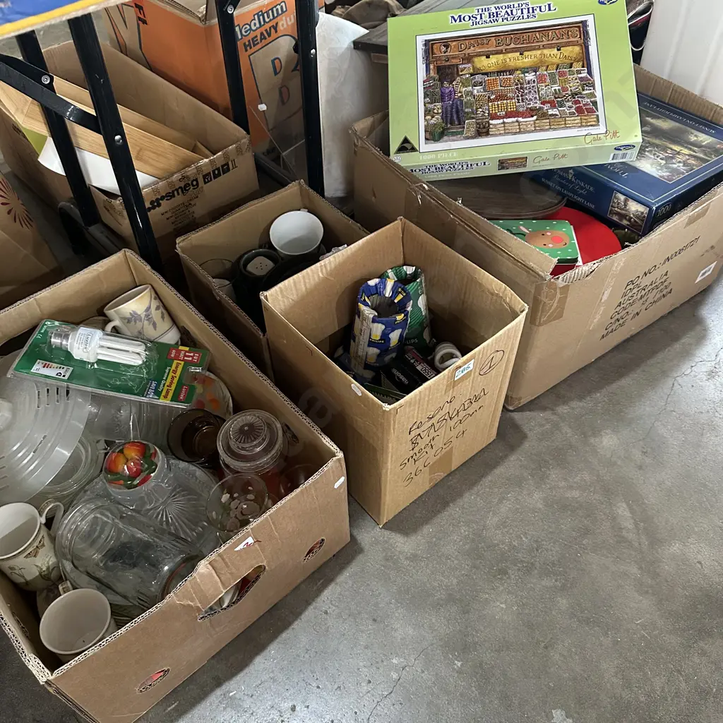 4 box lots Image 1++