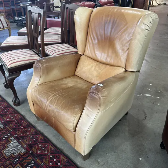 Natuzzi distressed leather wingback recliner chair