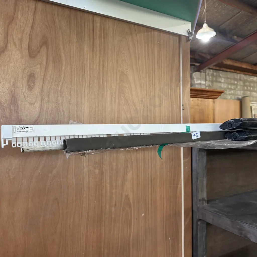 roof rack parts, curtain rails etc Image 1++