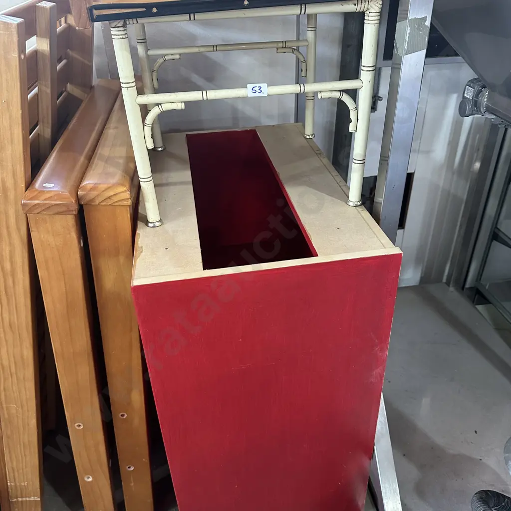 coffee table and kitchen unit Image 1++