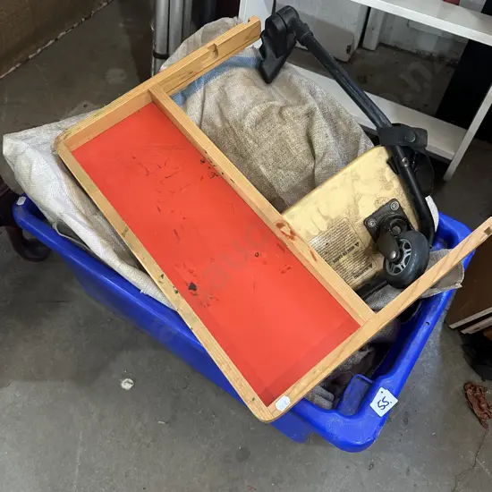 Fadges,, bin and 2 parts