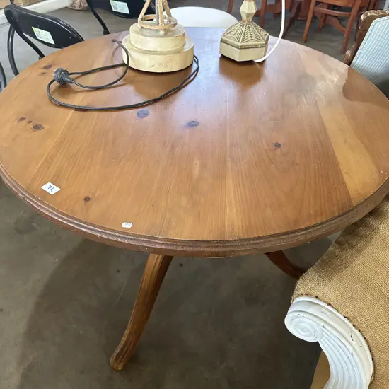 Pine breakfast table