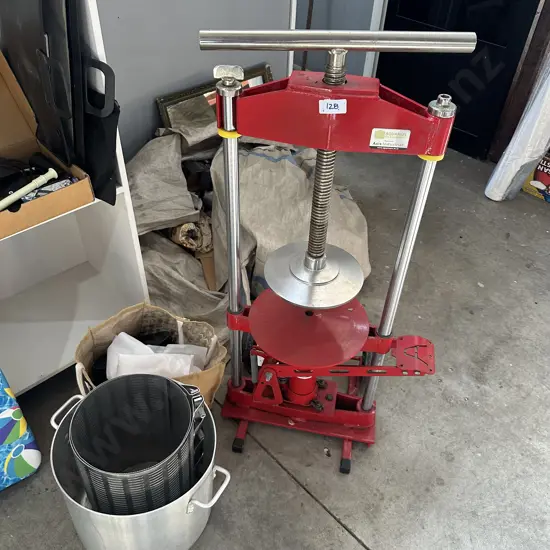 Aquarius Olive Oil press