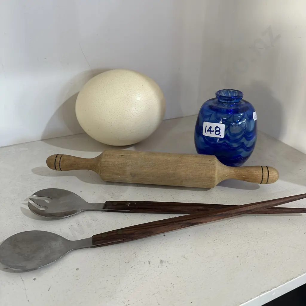 60s Japanese servers, art glass, egg and mini rolling pin Image 1++