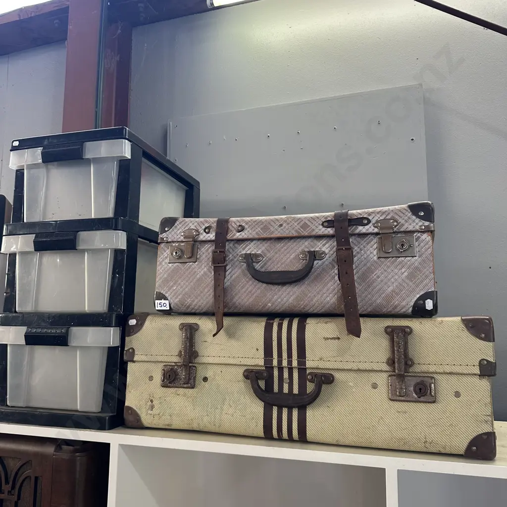 suitcases and plastic drawers Image 1++