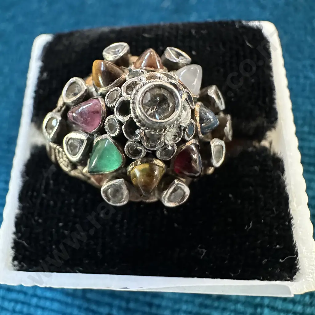 14ct Gold multi stone cluster ring Image 1++