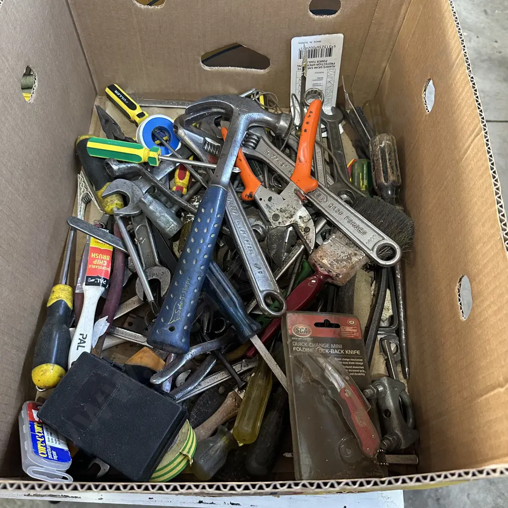 Box of tools Image 1++
