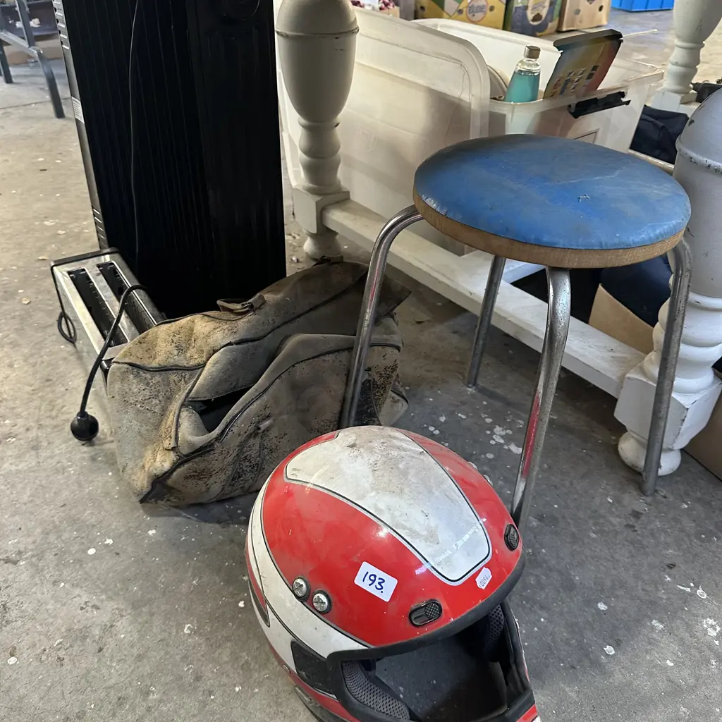Helmet, stool, bag, toaster and heater Image 1++