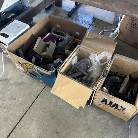 Bay lot nail box, tool spares, security cable.