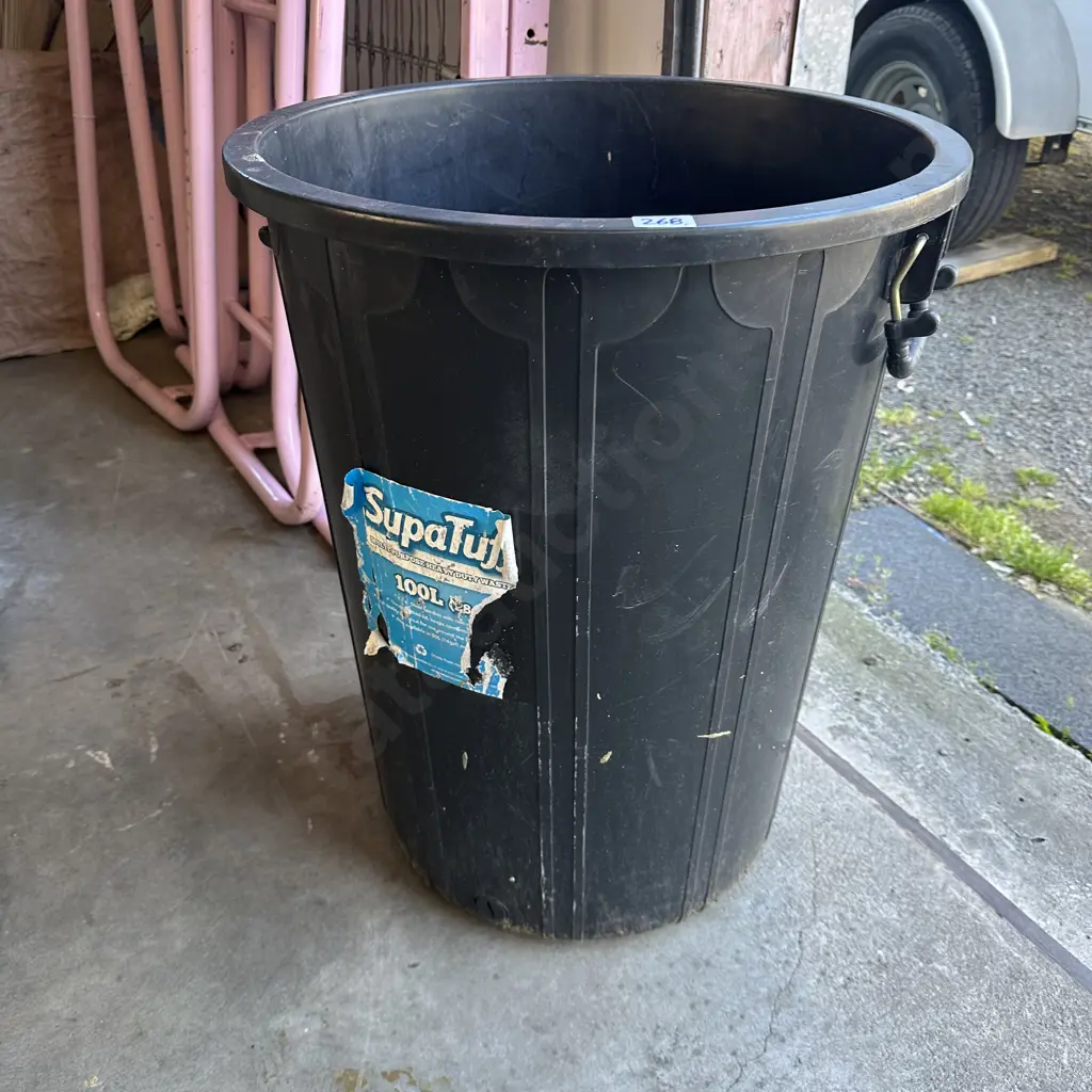 Large 100L bin. Image 1++