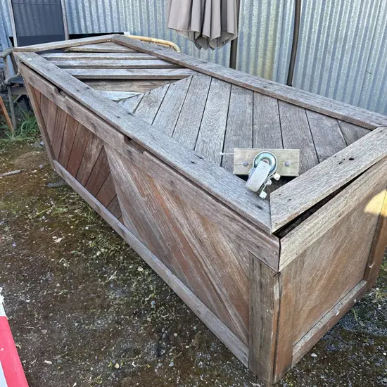 Large Kwila storage box as is (good castors)