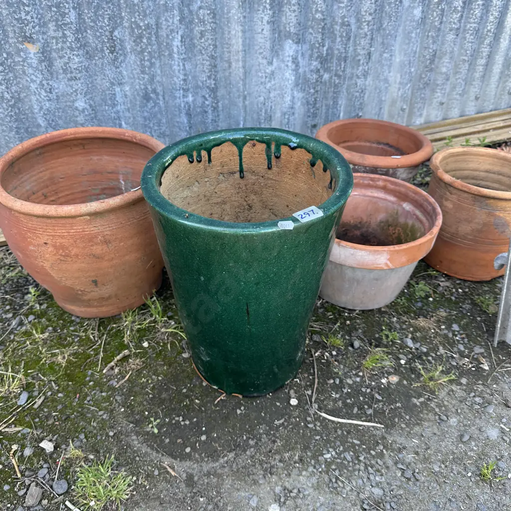 7 planters Image 1++